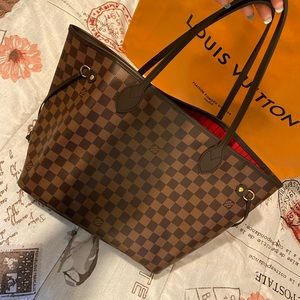 Louis Vuitton Neverfull Bag